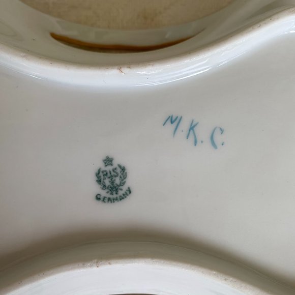 Vintage RS Germany Gold Handle, Hand Painted Purple Wild Roses, Gold Trim Plate - Picture 6 of 6